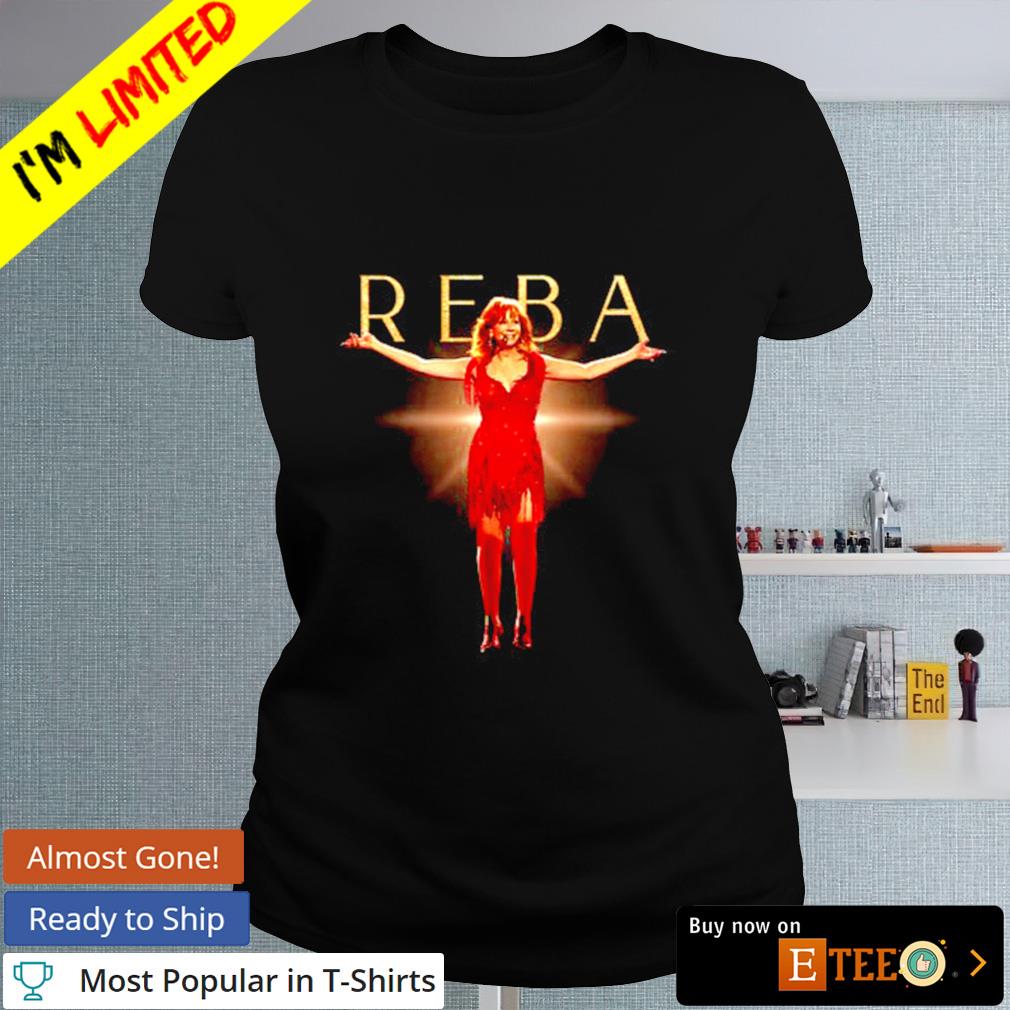 Reba Mcentire On Stage shirt, hoodie, sweater, long sleeve and tank top